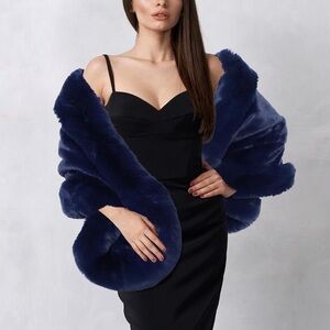 Luxurious Chic Faux Fur Mantle Shawl Coat Blue Indie Medieval Formal One Size